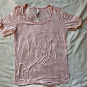 Lululemon Drish Tee in Pink